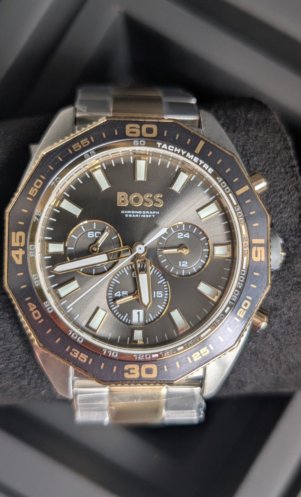 HUGO BOSS HB 1513974 ENERGY GOLD & SILVER MENS WATCH 44mm- BRAND NEW IN BOX