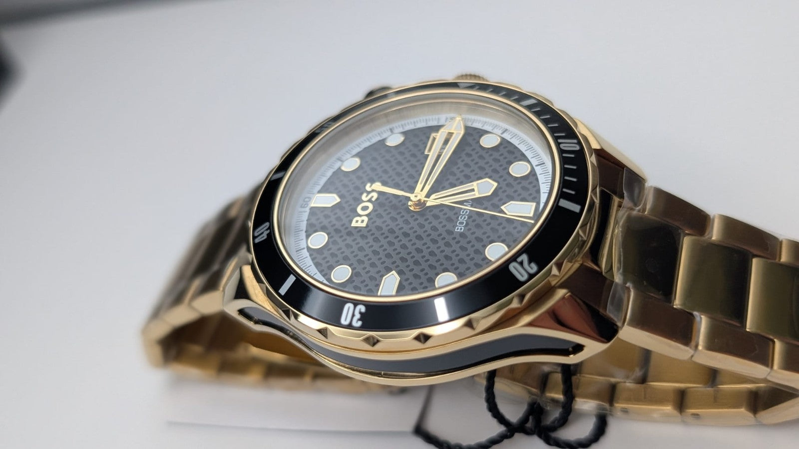 Hugo Boss 1514180 Bossmatic 42mm Men's Watch Automatic Gold With Black Dial. New