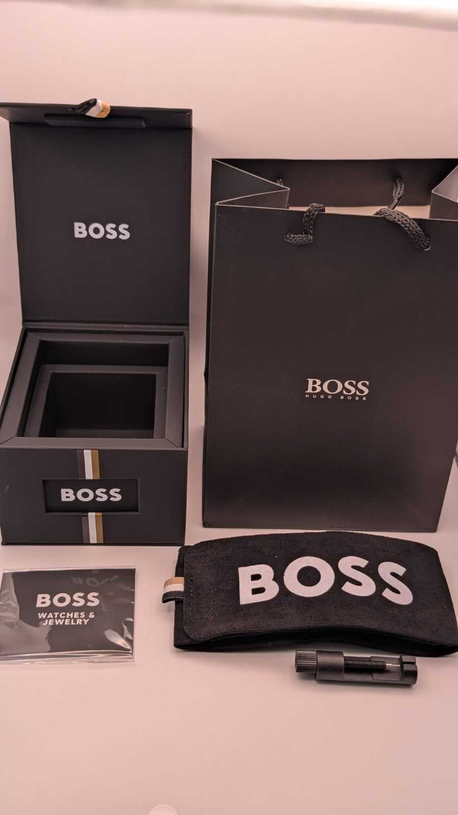 Hugo Boss 1514152 Sky Traveller Quartz Men's Watch Gold With Black Dial 44mm New