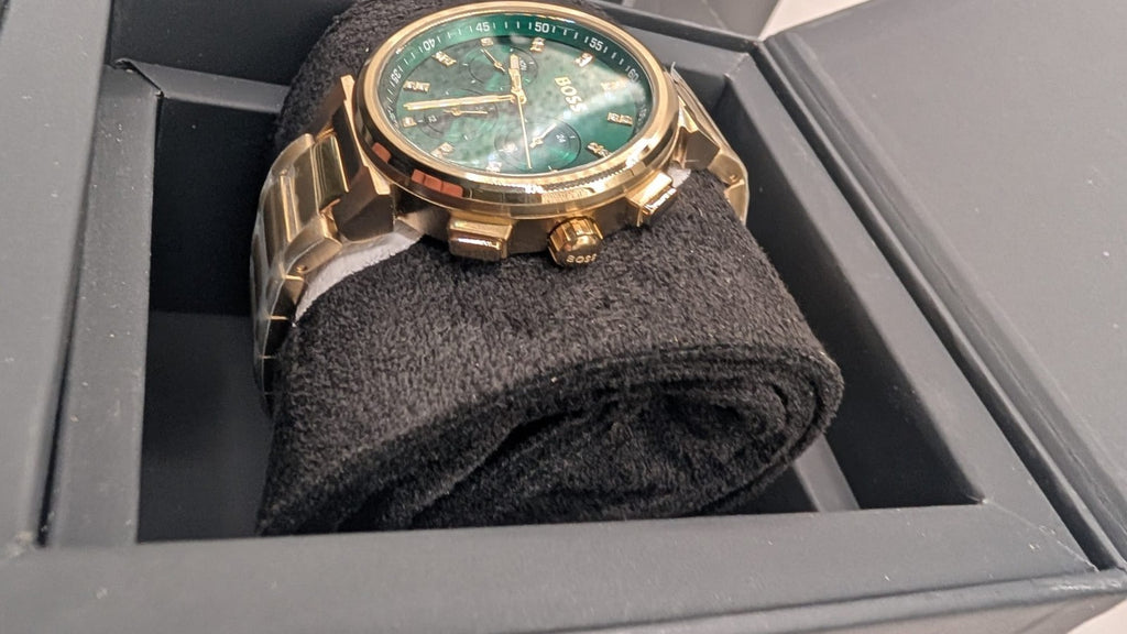 HUGO BOSS WOMENS ONE WATCH HB1502679 GREEN DIAL - WARRANTY 38MM