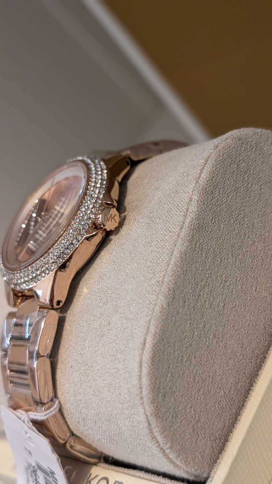 Michael Kors Camille Women's Watch MK7197 Rose Gold With Michael Kors Logo. 32mm