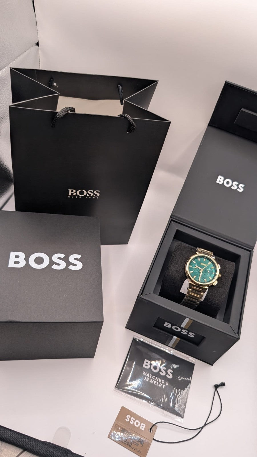 HUGO BOSS WOMENS ONE WATCH HB1502679 GREEN DIAL - WARRANTY 38MM