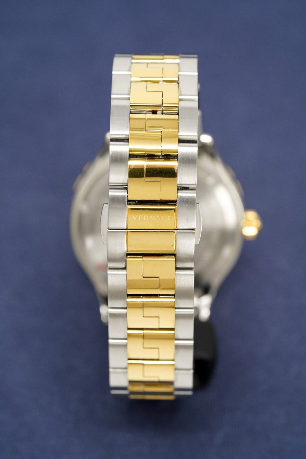 Versace V11060017 Hellenyium Mens Watch 42mm 5ATM Brand New Boxed Fast Free P&P