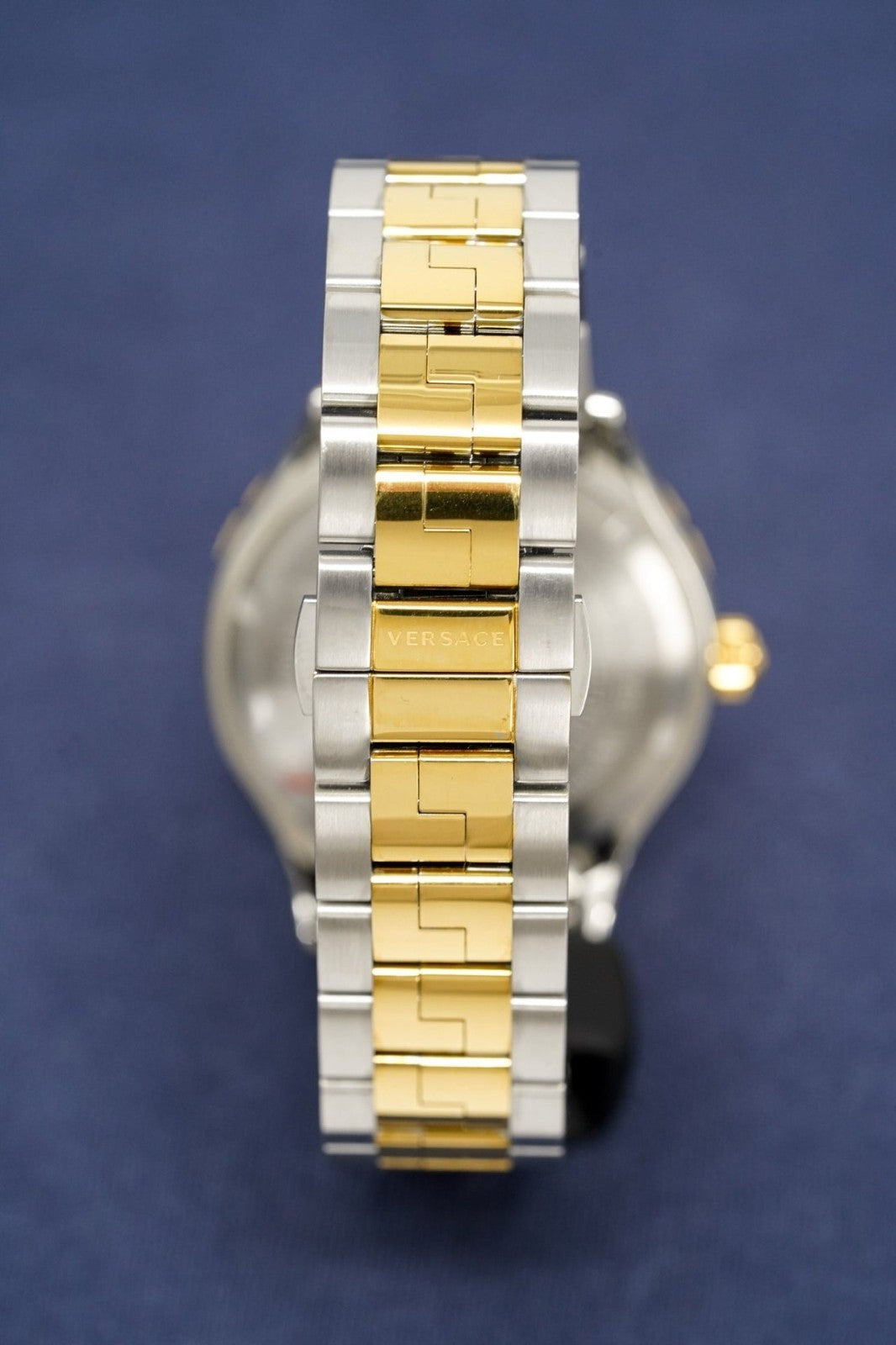 Versace V11060017 Hellenyium Mens Watch 42mm 5ATM Brand New Boxed Fast Free P&P