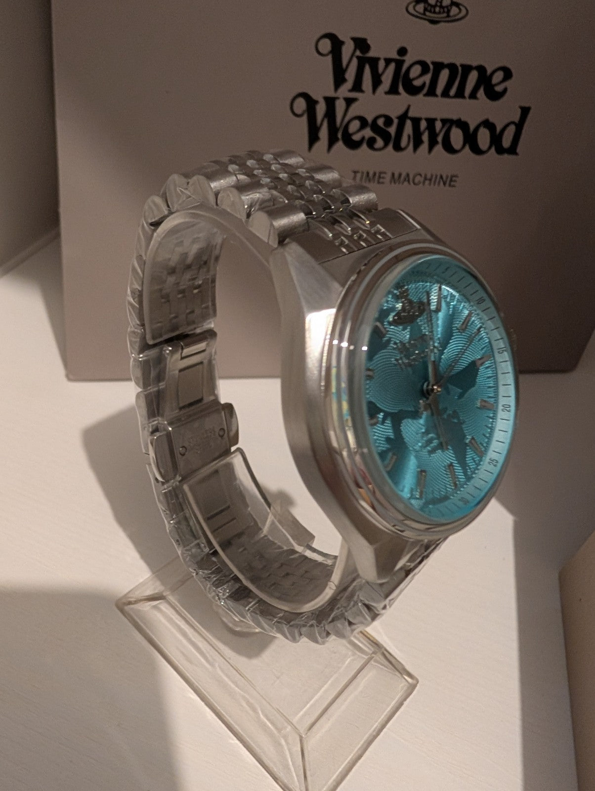 Vivienne Westwood VV251TQSL Sydenham Watch. Silver With Blue Dial 39mm. New