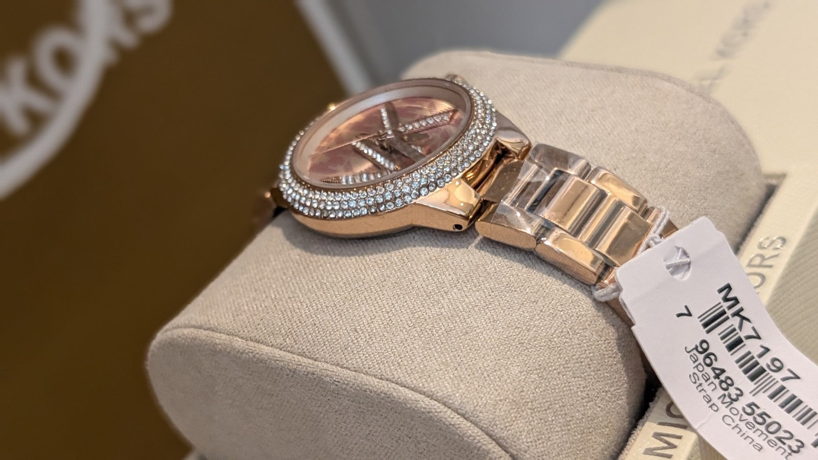 Michael Kors Camille Women's Watch MK7197 Rose Gold With Michael Kors Logo. 32mm