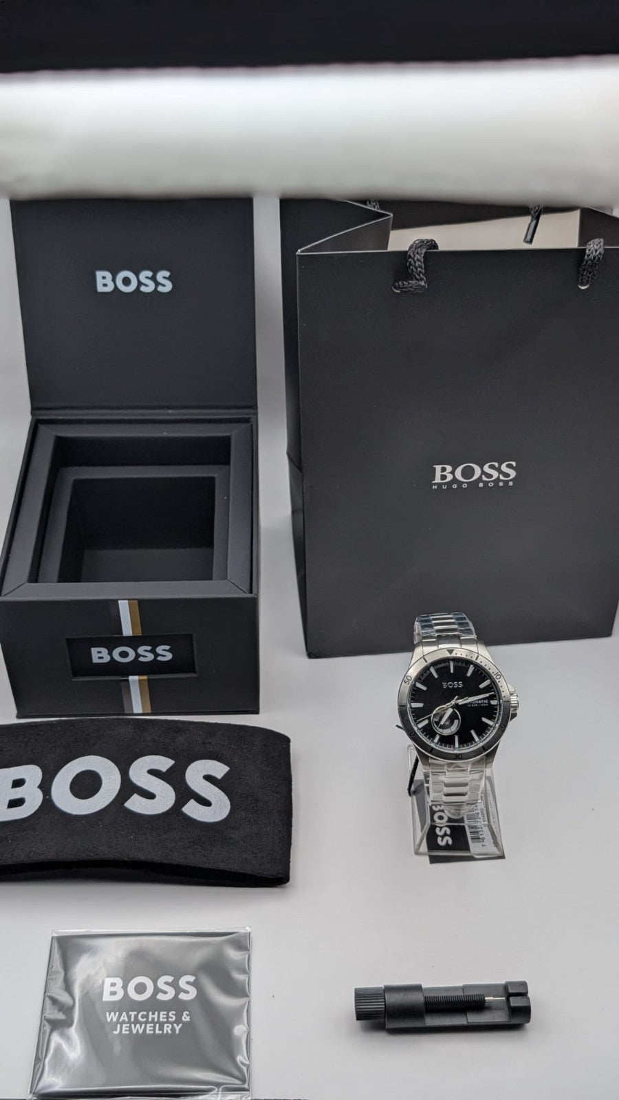 Hugo BOSS Troper 1514202 42mm Mens Watch Automatic Silver With Black Dial. New 