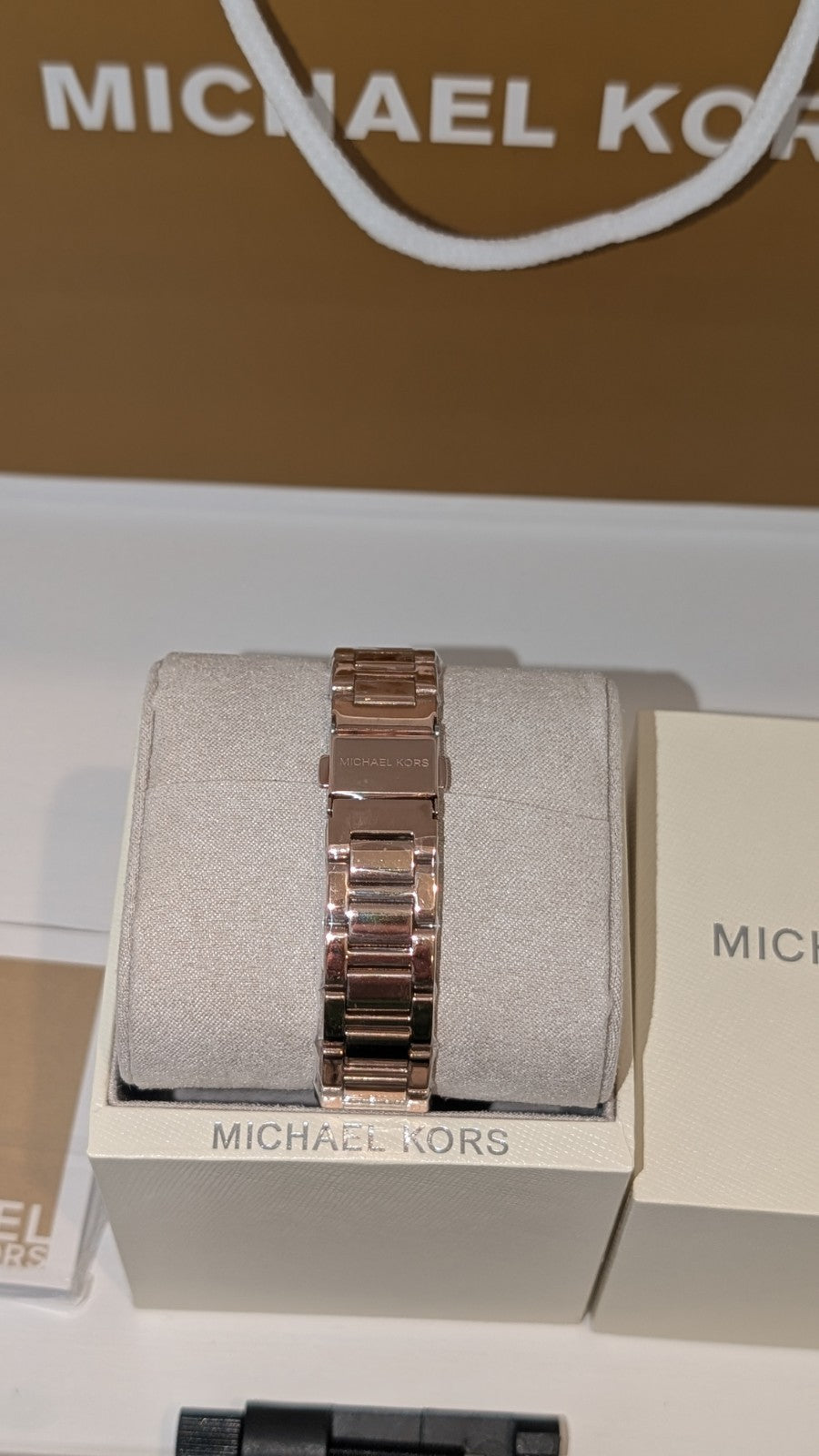 Michael Kors Camille Women's Watch MK7197 Rose Gold With Michael Kors Logo. 32mm