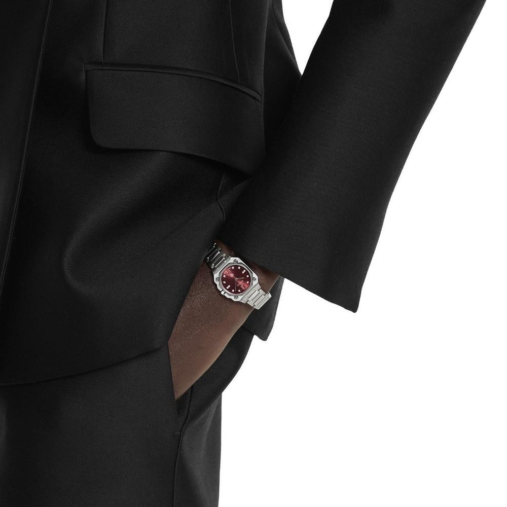 Gucci G-Flat 24mm Diamond Ladies Watch YA166508 Burgundy, 24 mmSilver/Red