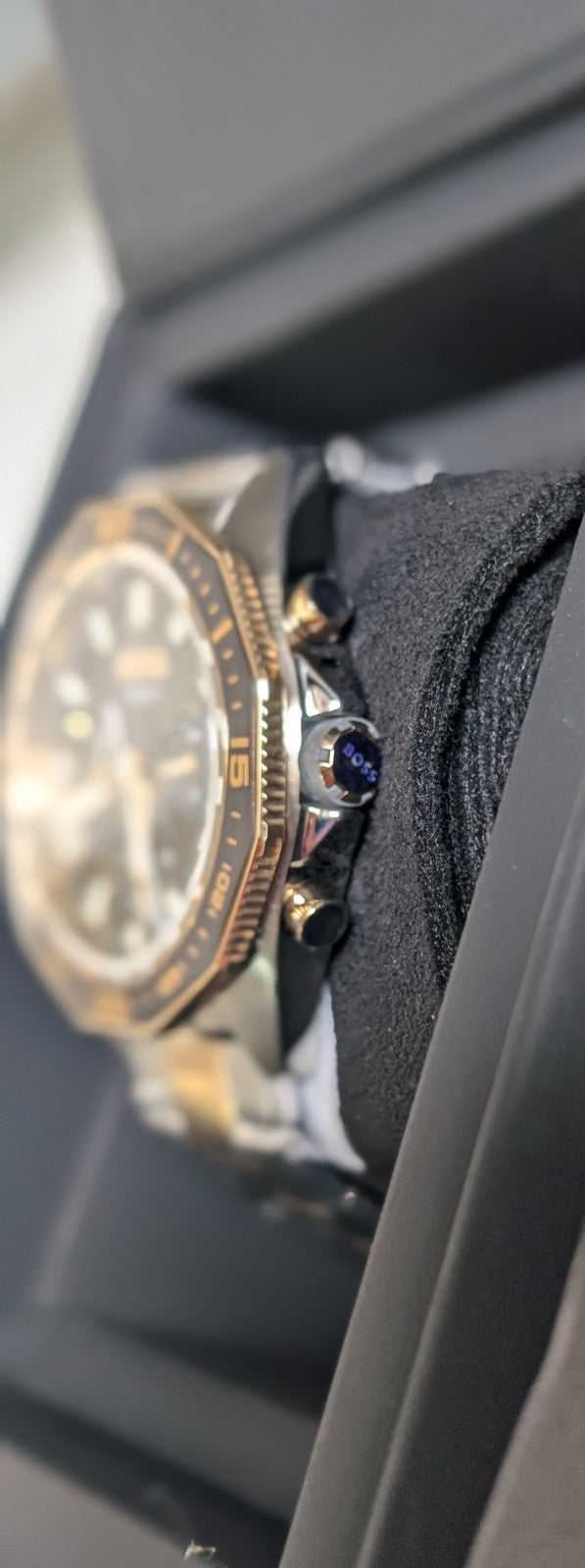 HUGO BOSS HB 1513974 ENERGY GOLD & SILVER MENS WATCH 44mm- BRAND NEW IN BOX