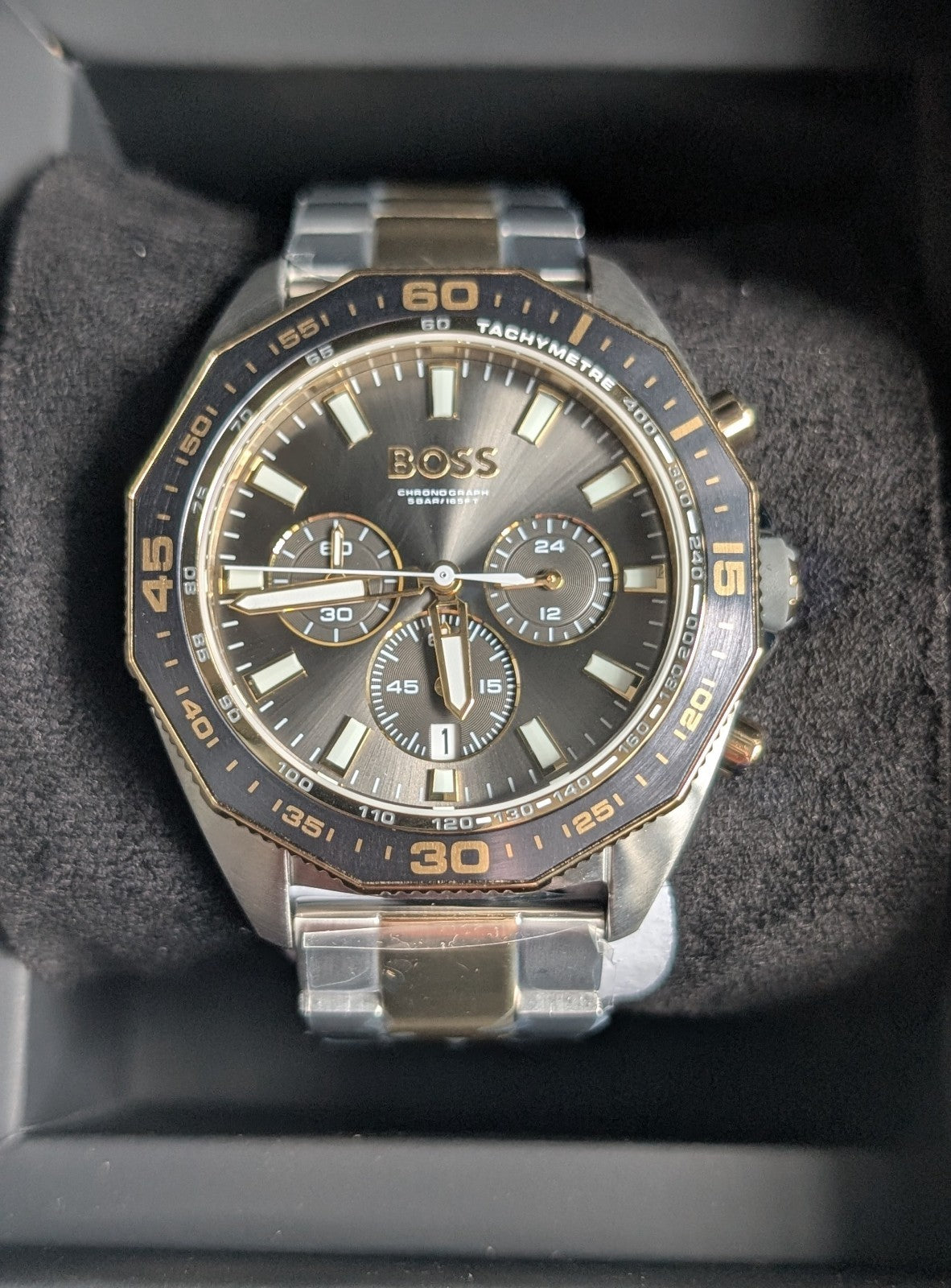 HUGO BOSS HB 1513974 ENERGY GOLD & SILVER MENS WATCH 44mm- BRAND NEW IN BOX
