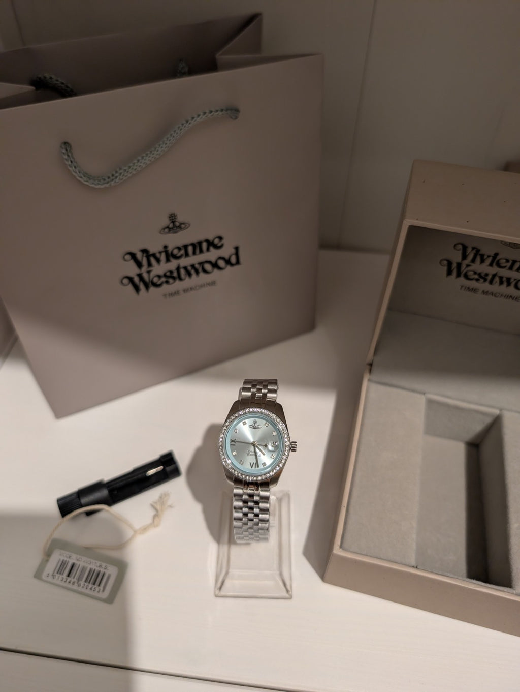 Vivienne Westwood VV317LBLS Camberwell Luxury  Watch 28mm Silver With Blue Dial 
