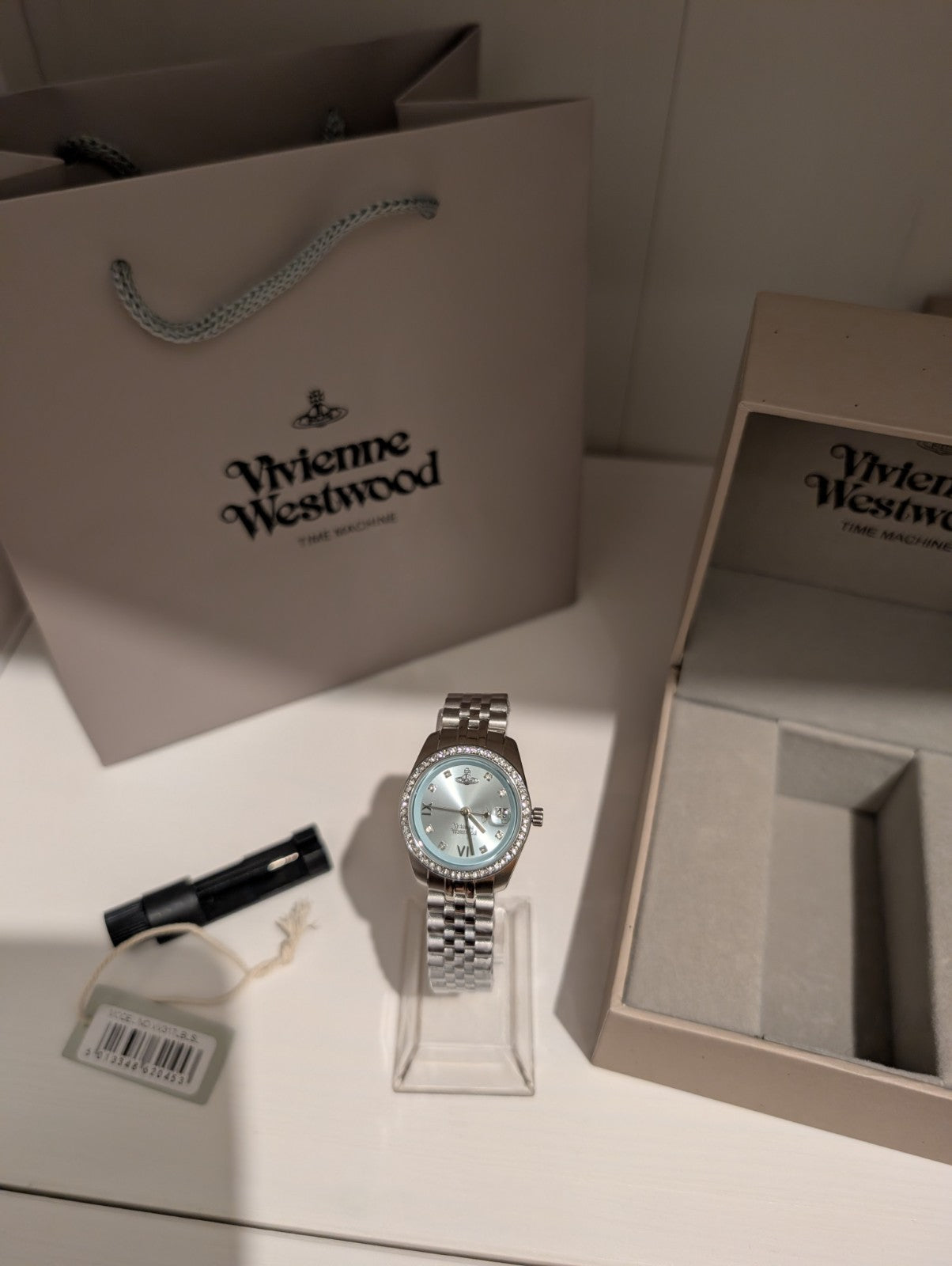 Vivienne Westwood VV317LBLS Camberwell Luxury  Watch 28mm Silver With Blue Dial 