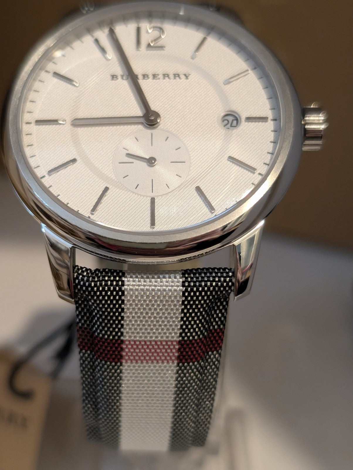 BURBERRY BU10002 Classic Horseferry Silver Dial Leather Strap Mens Watch 40mm