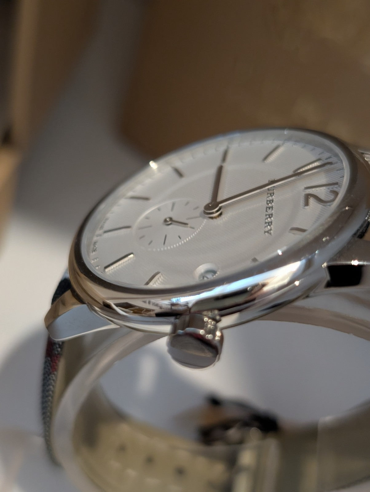 BURBERRY BU10002 Classic Horseferry Silver Dial Leather Strap Mens Watch 40mm