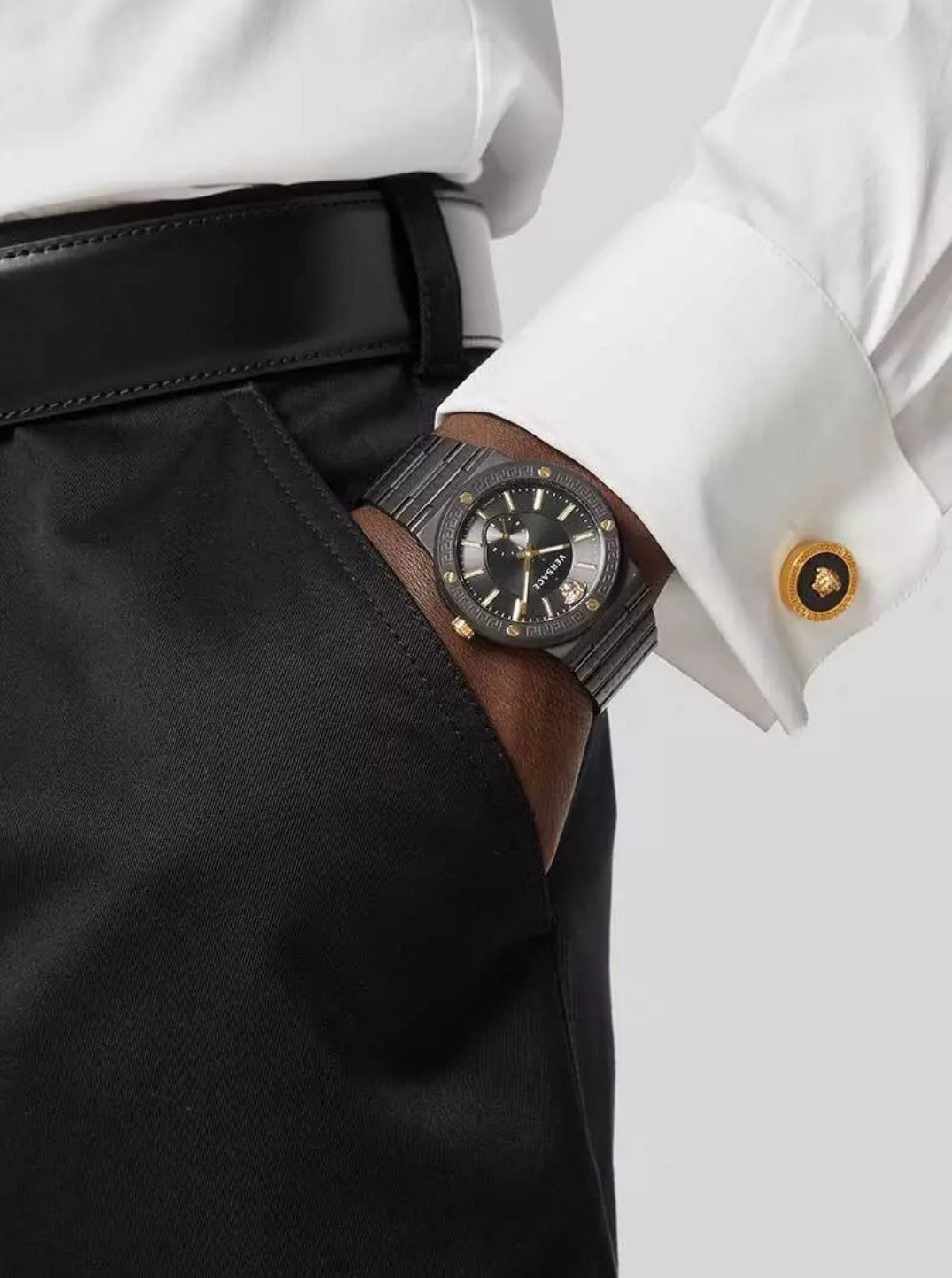Versace VEVI00620 Greca Logo black Stainless Steel Men's Watch NEW