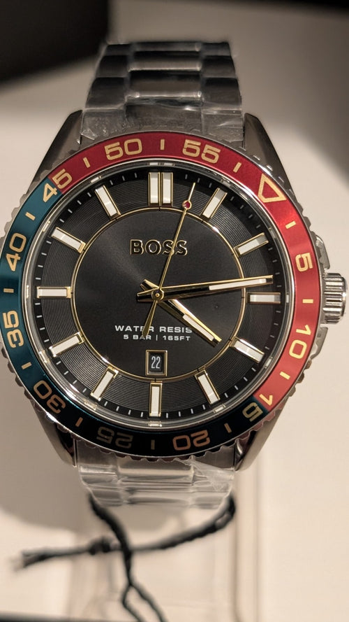 BOSS Men's watch RUNNER 3H Collection black dial green red bezel 1514210