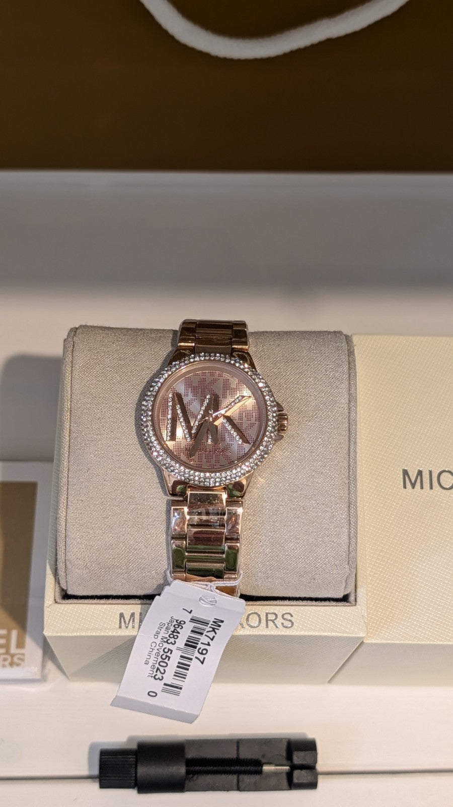 Michael Kors Camille Women's Watch MK7197 Rose Gold With Michael Kors Logo. 32mm