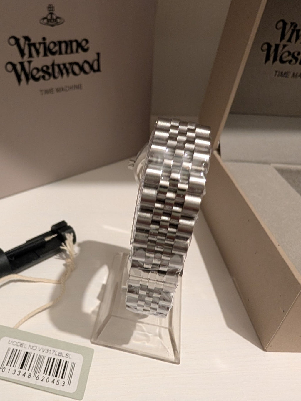 Vivienne Westwood VV317LBLS Camberwell Luxury  Watch 28mm Silver With Blue Dial 