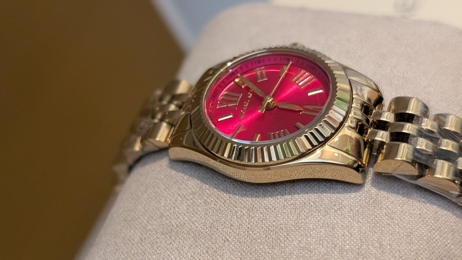 Michael Kors Lexington MK3270 Watch Women  Gold With Bright Pink Dial  26mm NEW