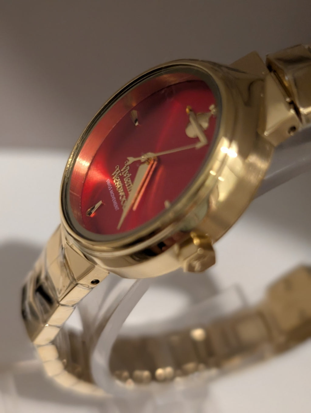 Vivienne Westwood VV314RRGD Armour Ladies Watch 28mm Gold With Pink Dial. New 