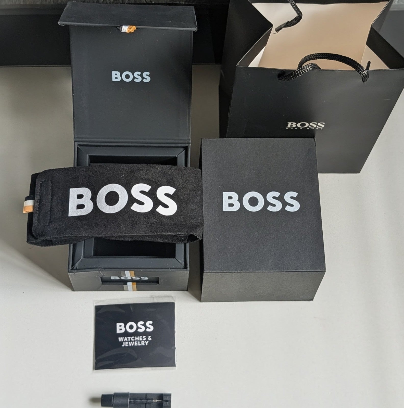 HUGO BOSS HB 1513974 ENERGY GOLD & SILVER MENS WATCH 44mm- BRAND NEW IN BOX